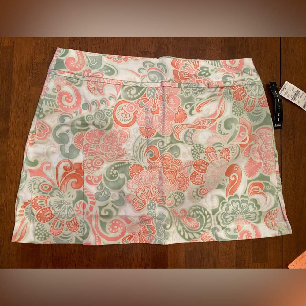 Multicolored skort size 14 NWT
